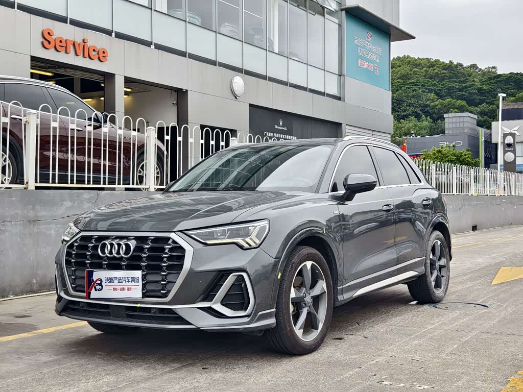 Audi Q3