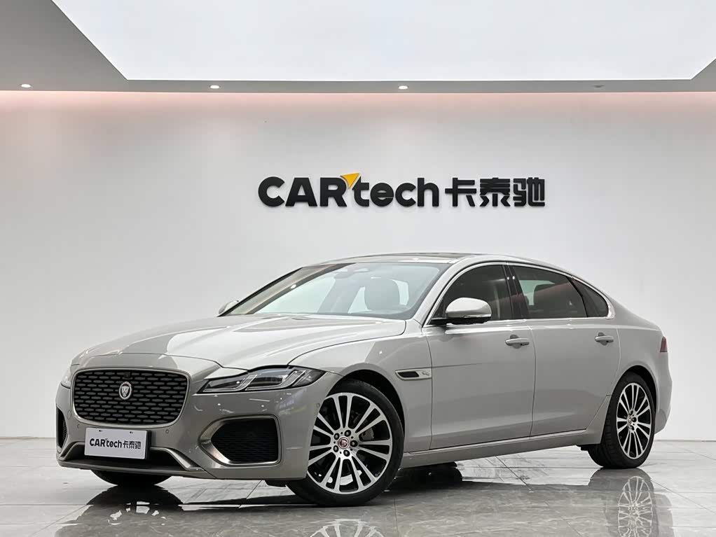 Jaguar XFL