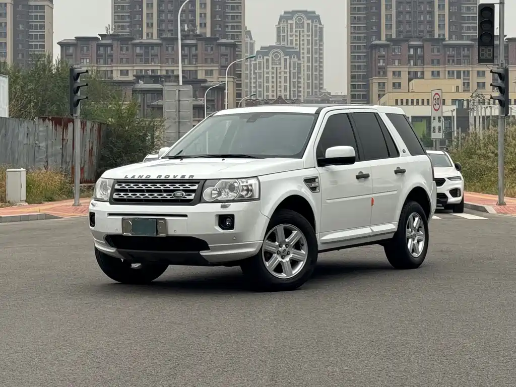 Land Rover 2