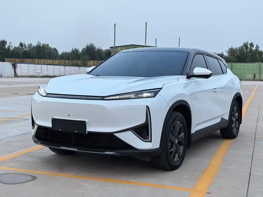 Dongfeng L7