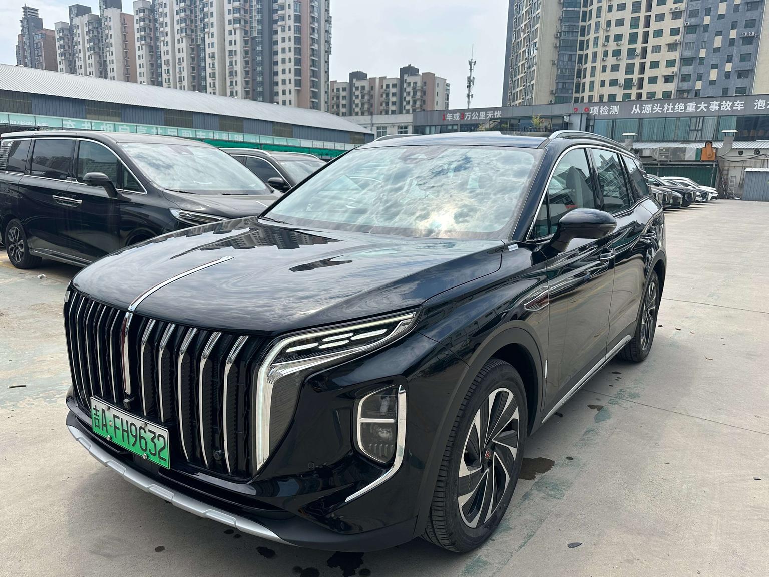 Hongqi HS7 PHEV