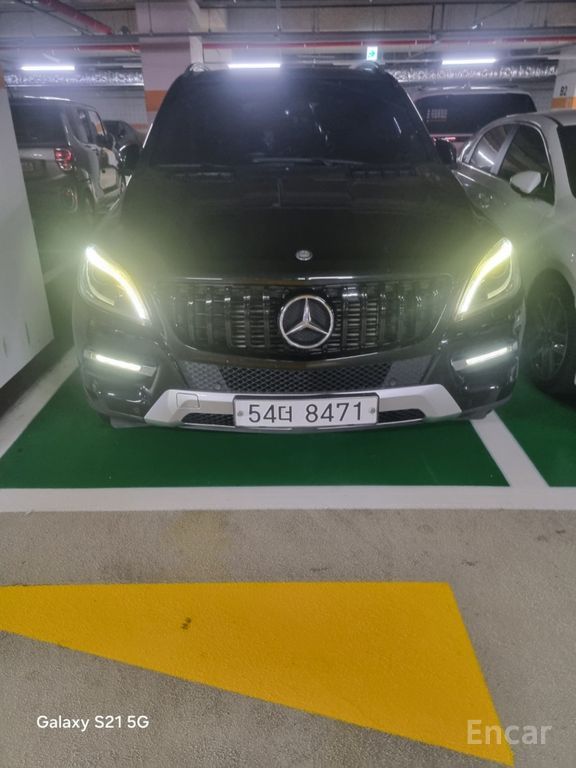 Mercedes-Benz M-Class W166