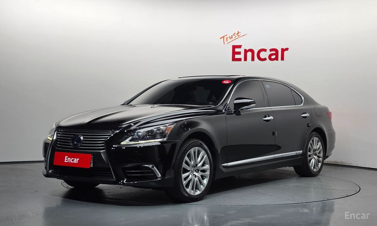Lexus LS