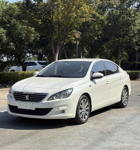 Peugeot 408