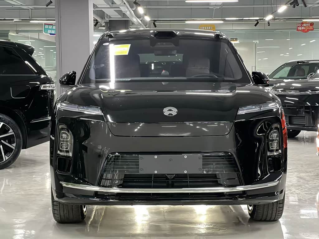 NIO ES8