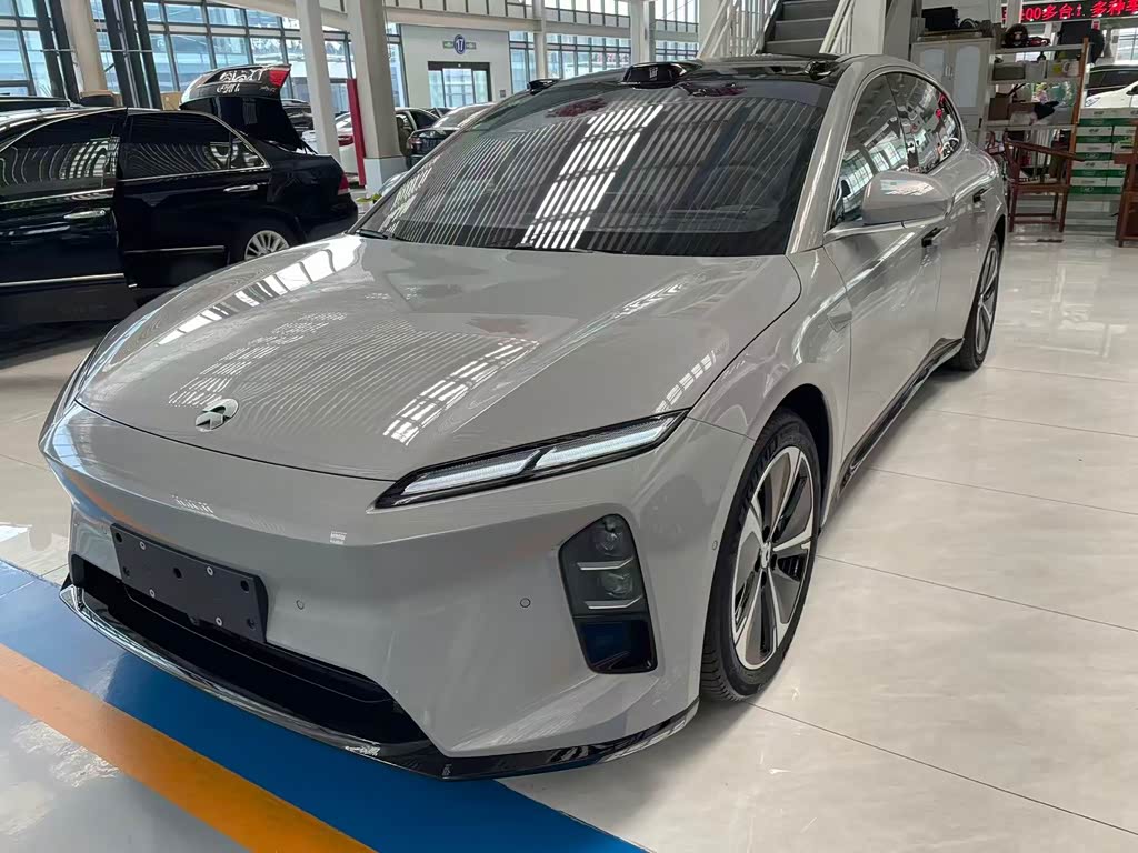 NIO ET5T