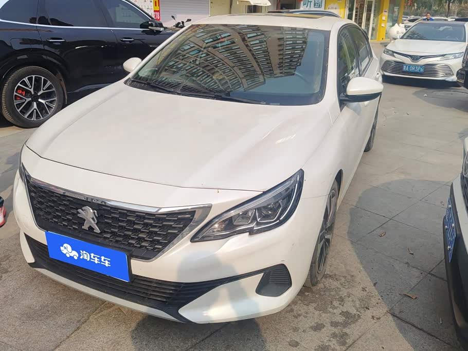 Peugeot 408