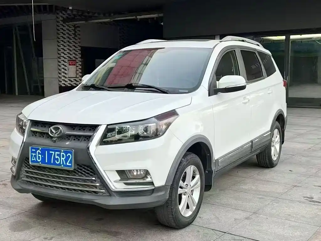 BAIC S3
