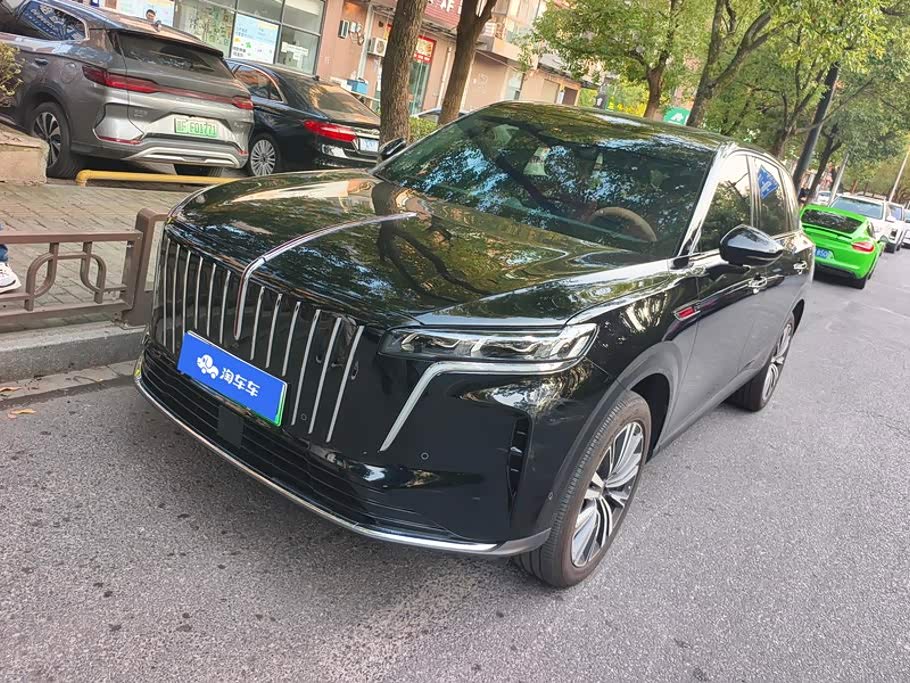 Hongqi HS6 PHEV