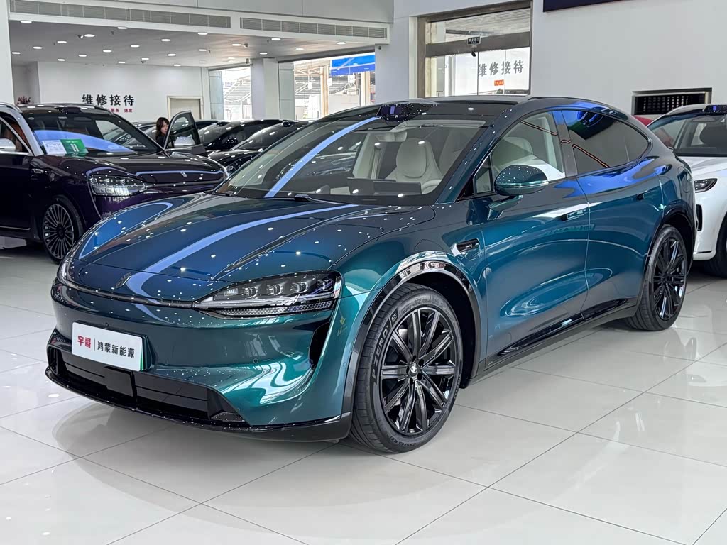 Luxeed R7