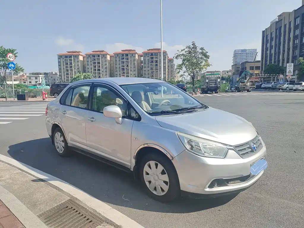 Venucia D50
