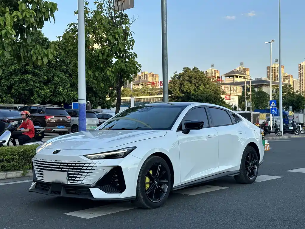 Changan UNI-V