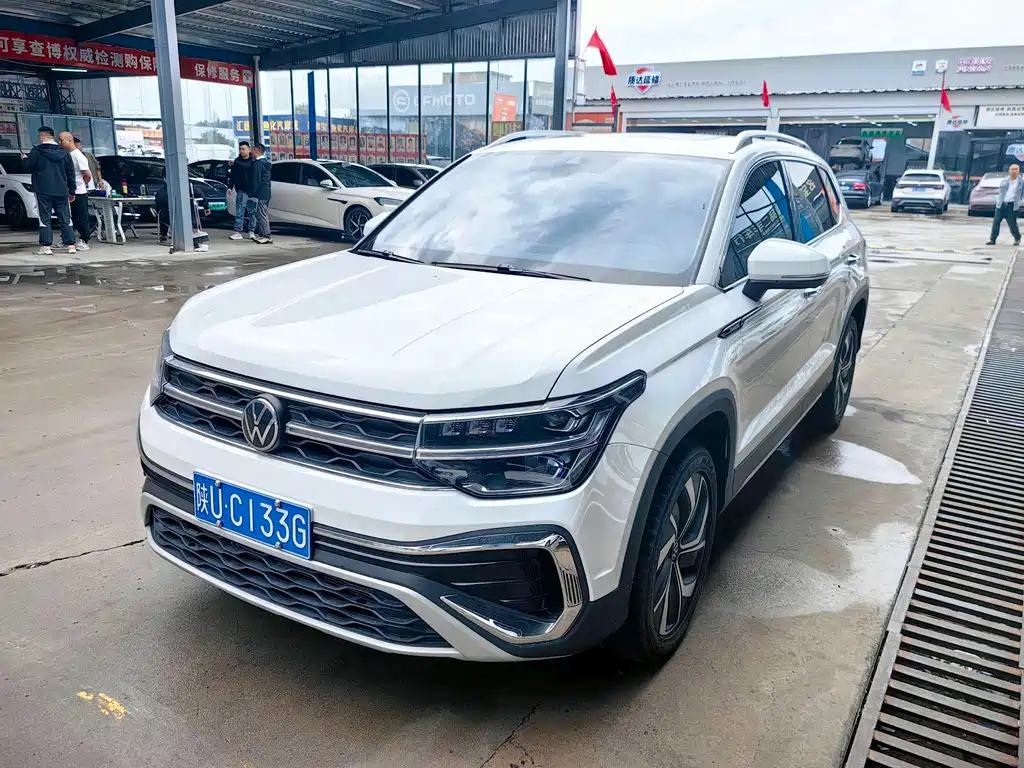 Volkswagen Tharu