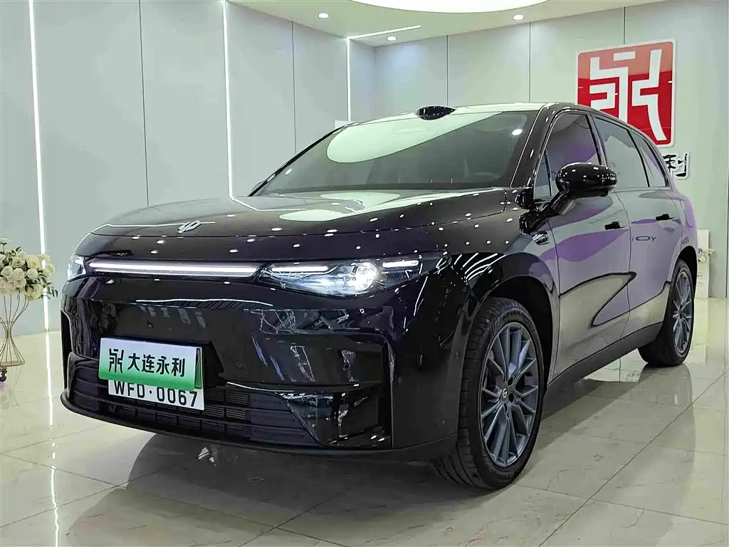 Leapmotor C10