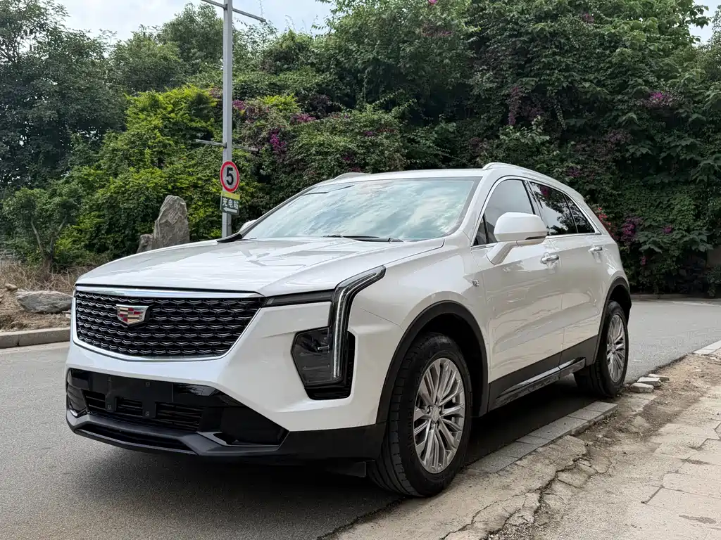 Cadillac XT4