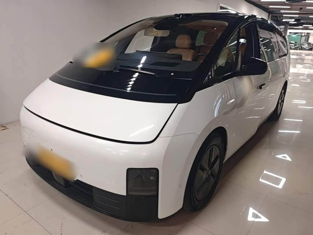 Li Auto MEGA