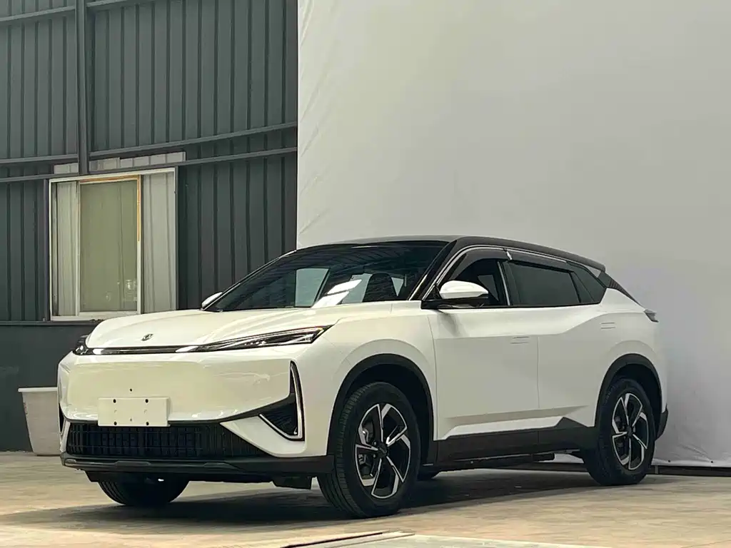 Dongfeng L7