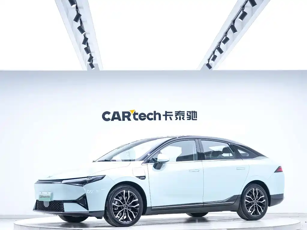Xpeng P5
