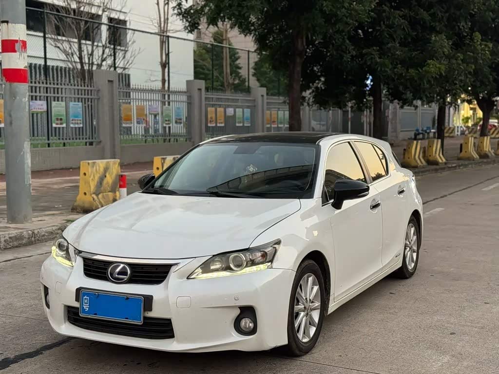 Lexus CT