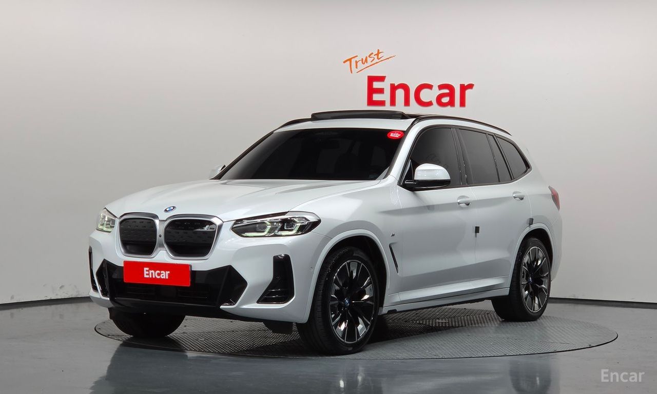 BMW iX3