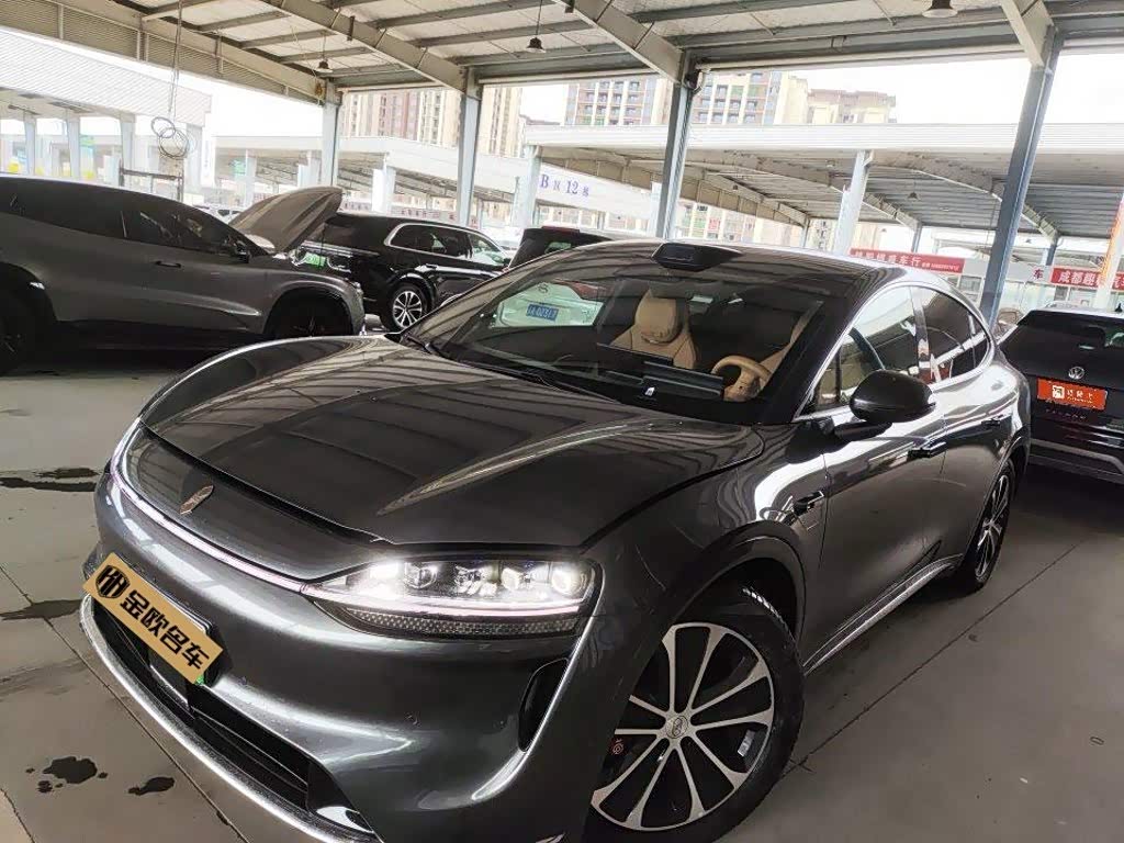 Luxeed R7