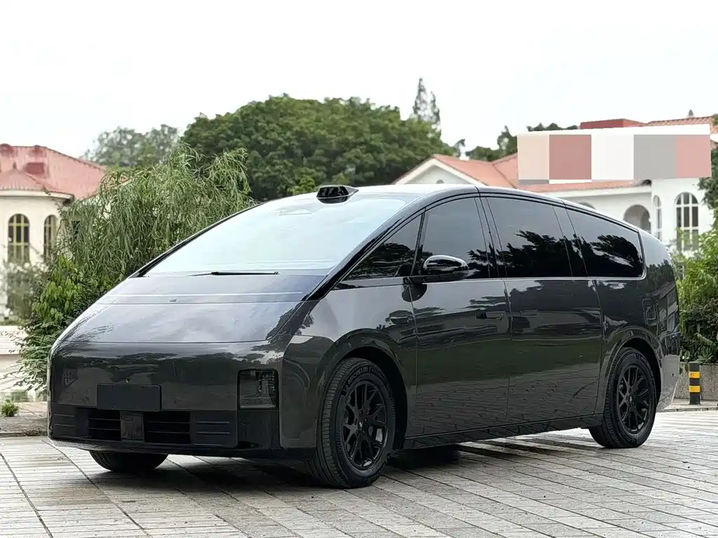 Li Auto MEGA