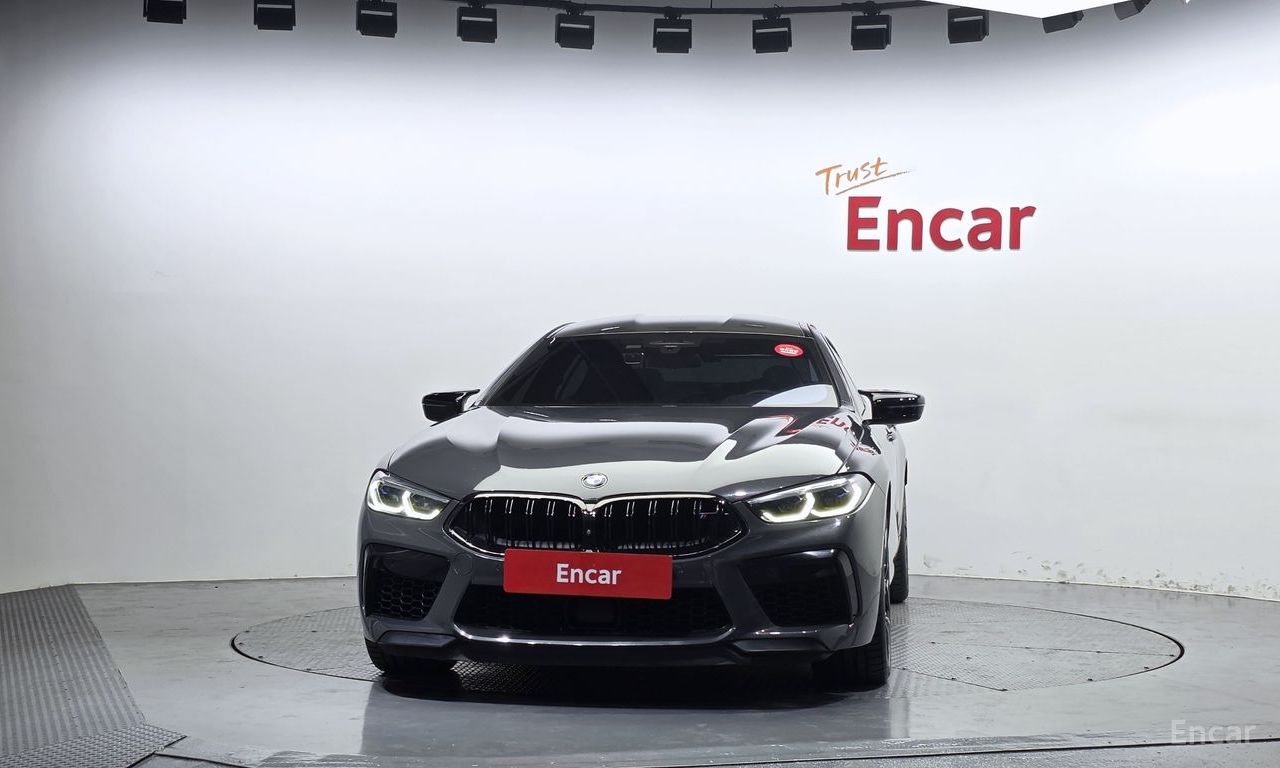 BMW M8