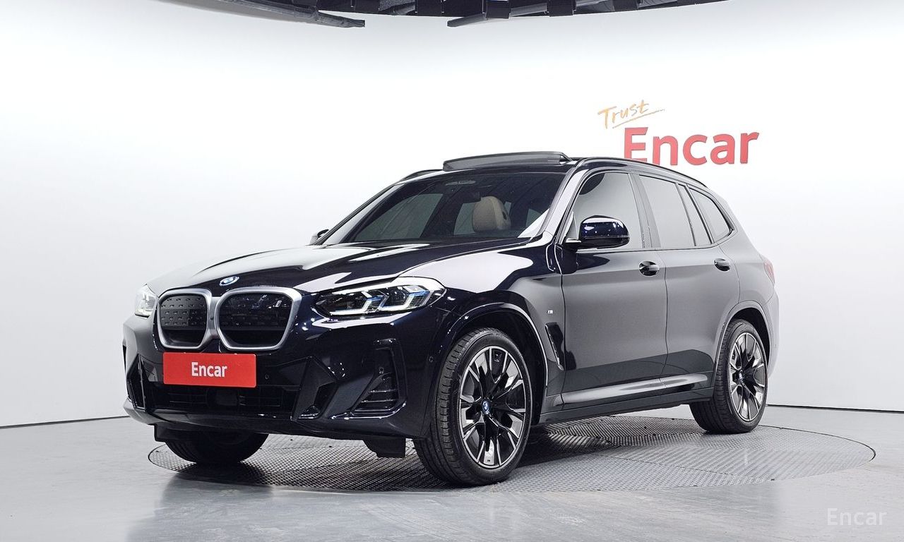 BMW iX3