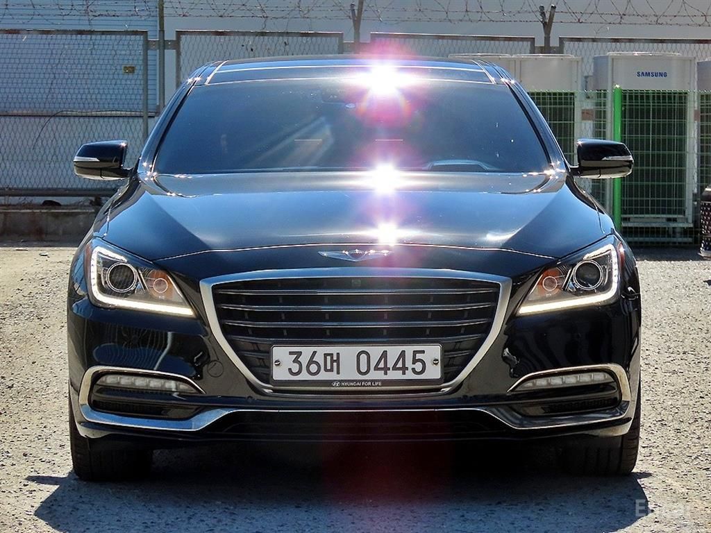 Hyundai Genesis