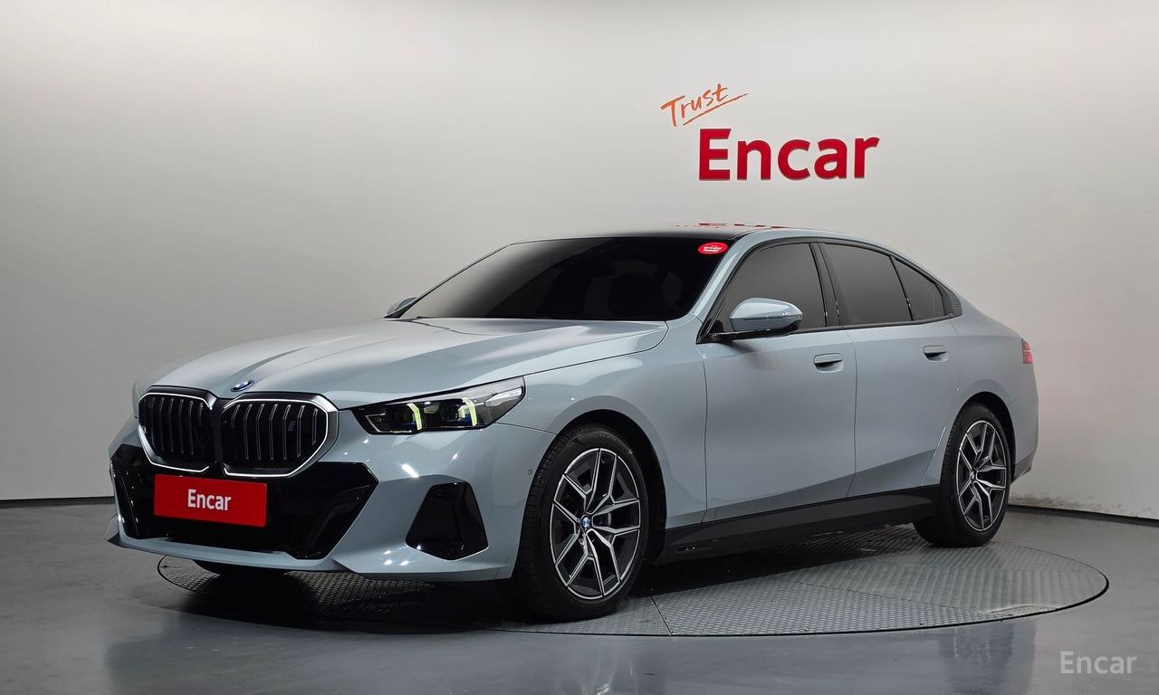 BMW i5