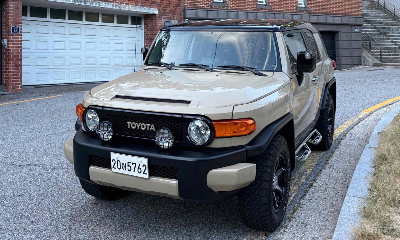 Toyota FJ Cruiser