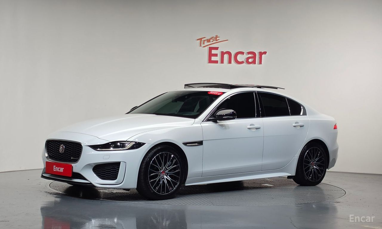 Jaguar XE