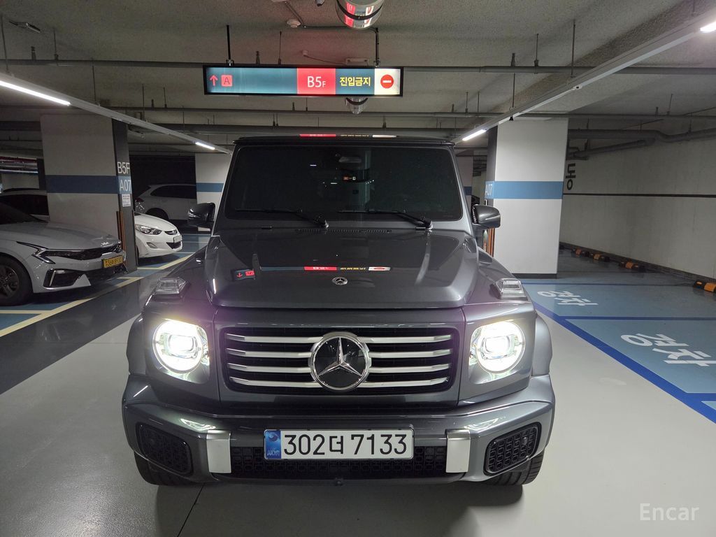 Mercedes-Benz G-Class