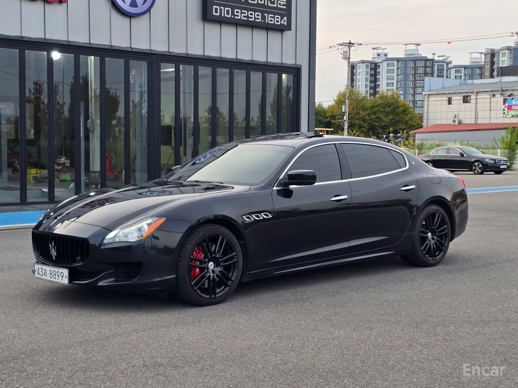 Maserati Quattroporte