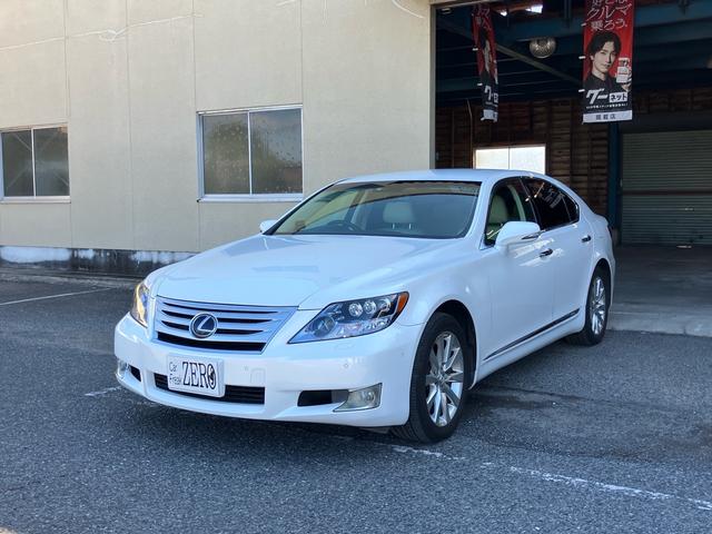 Lexus LS