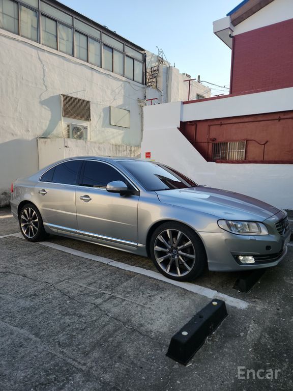 Volvo S80