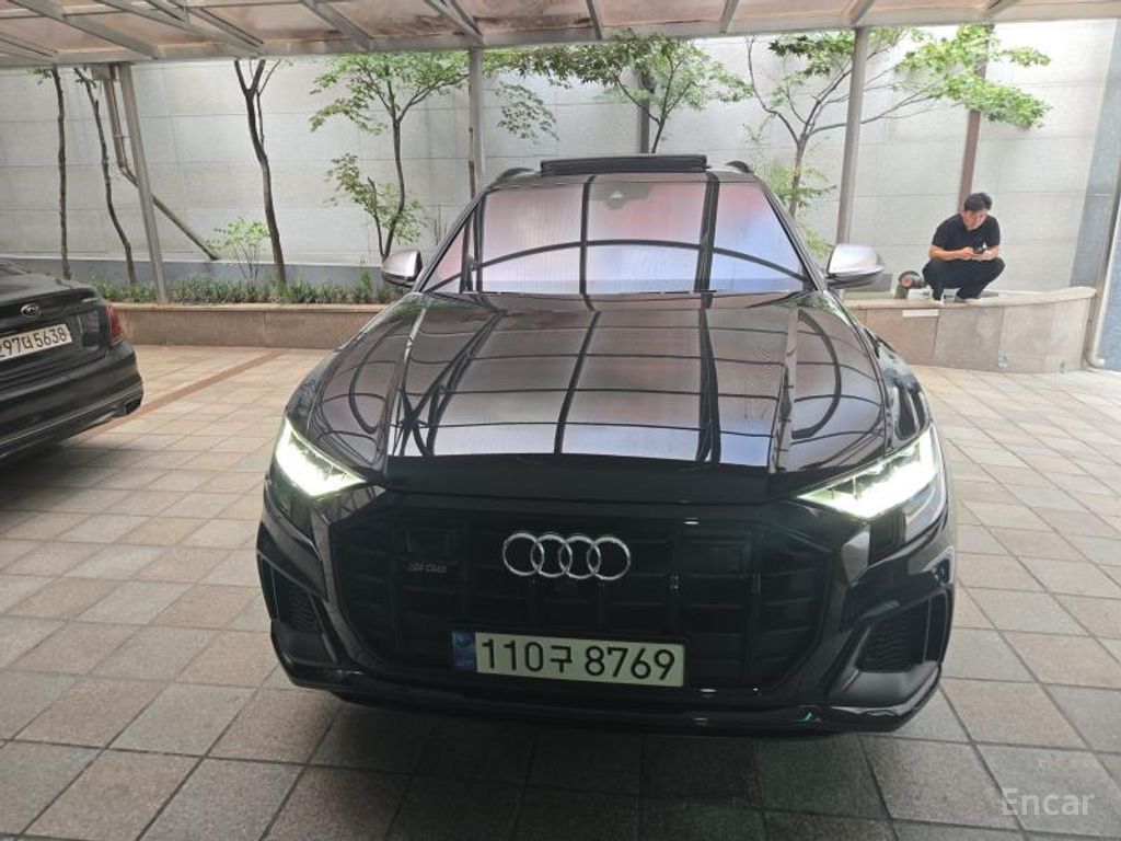 Audi SQ8