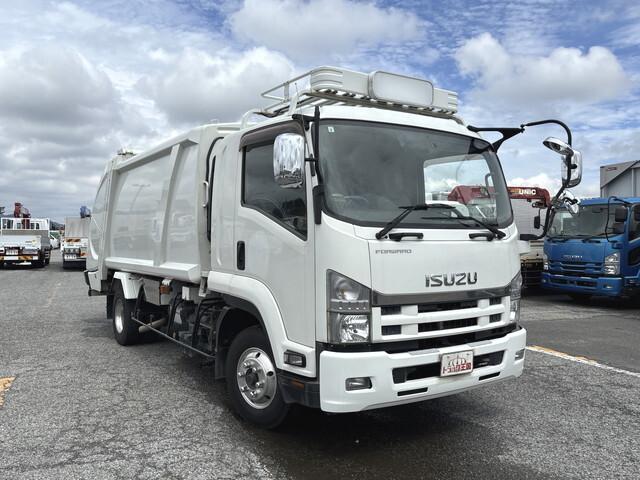Isuzu