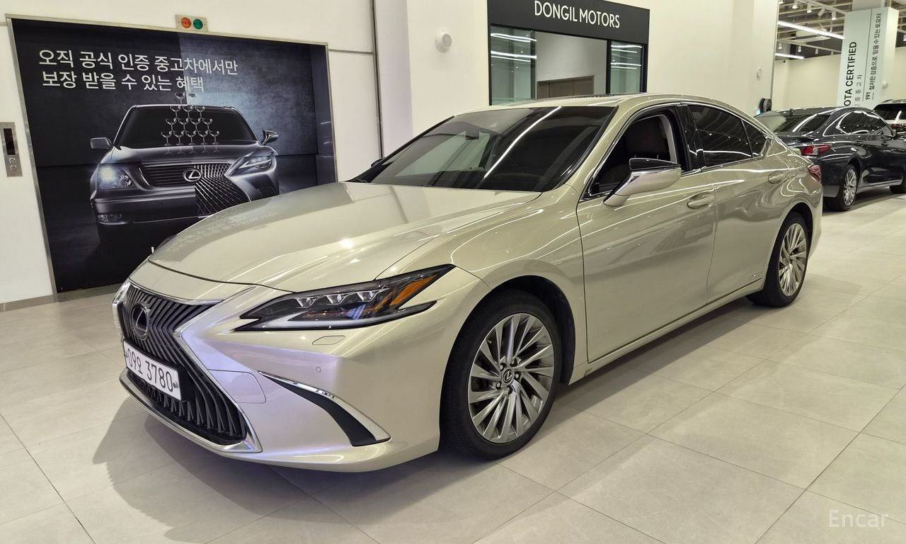 Lexus ES