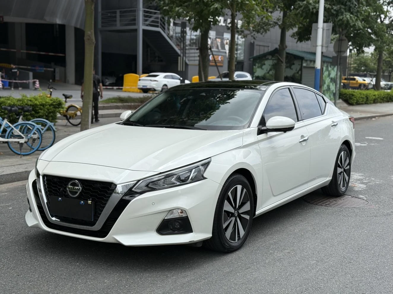 Nissan Altima