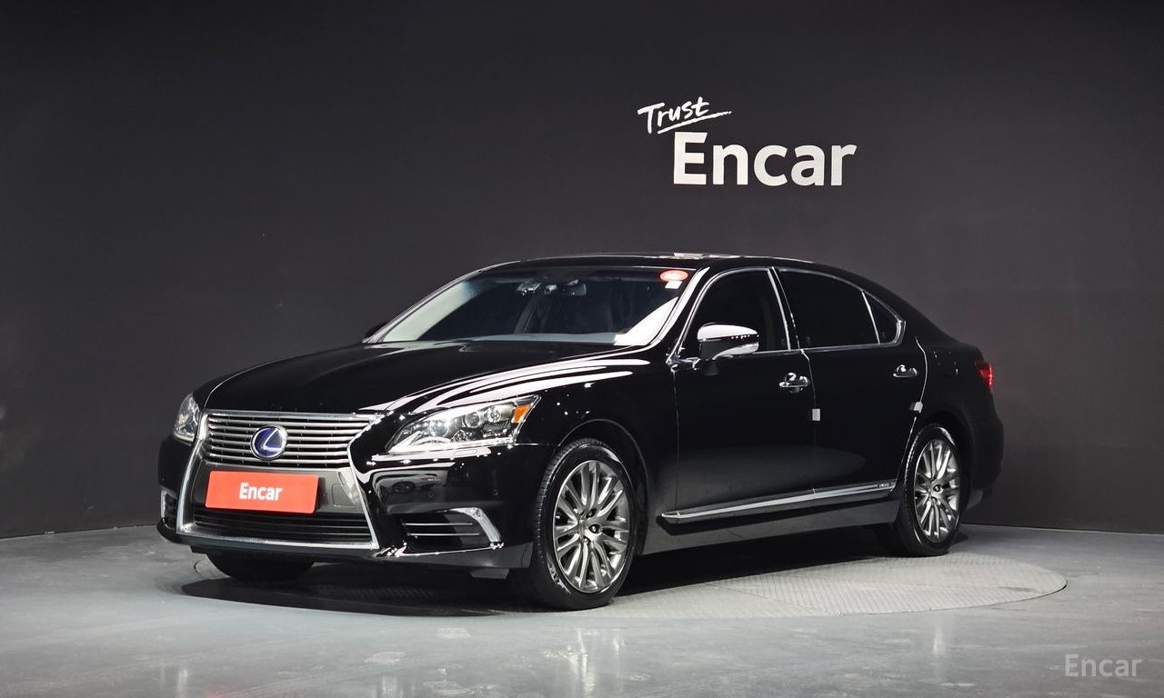Lexus LS
