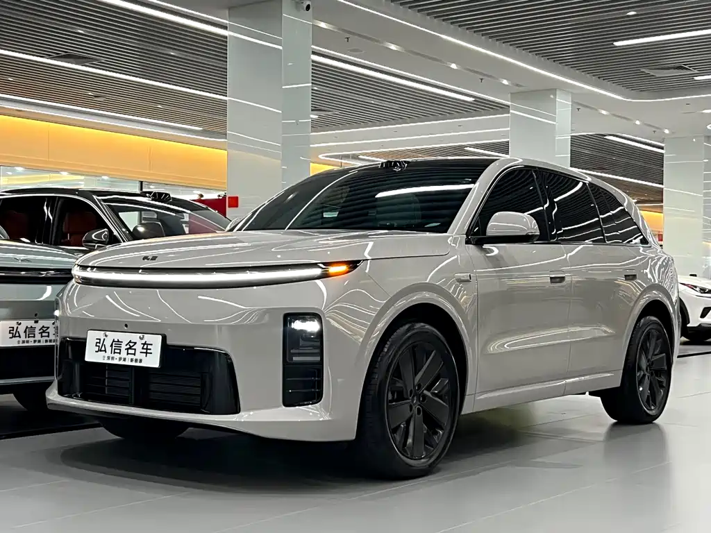 Li Auto L6