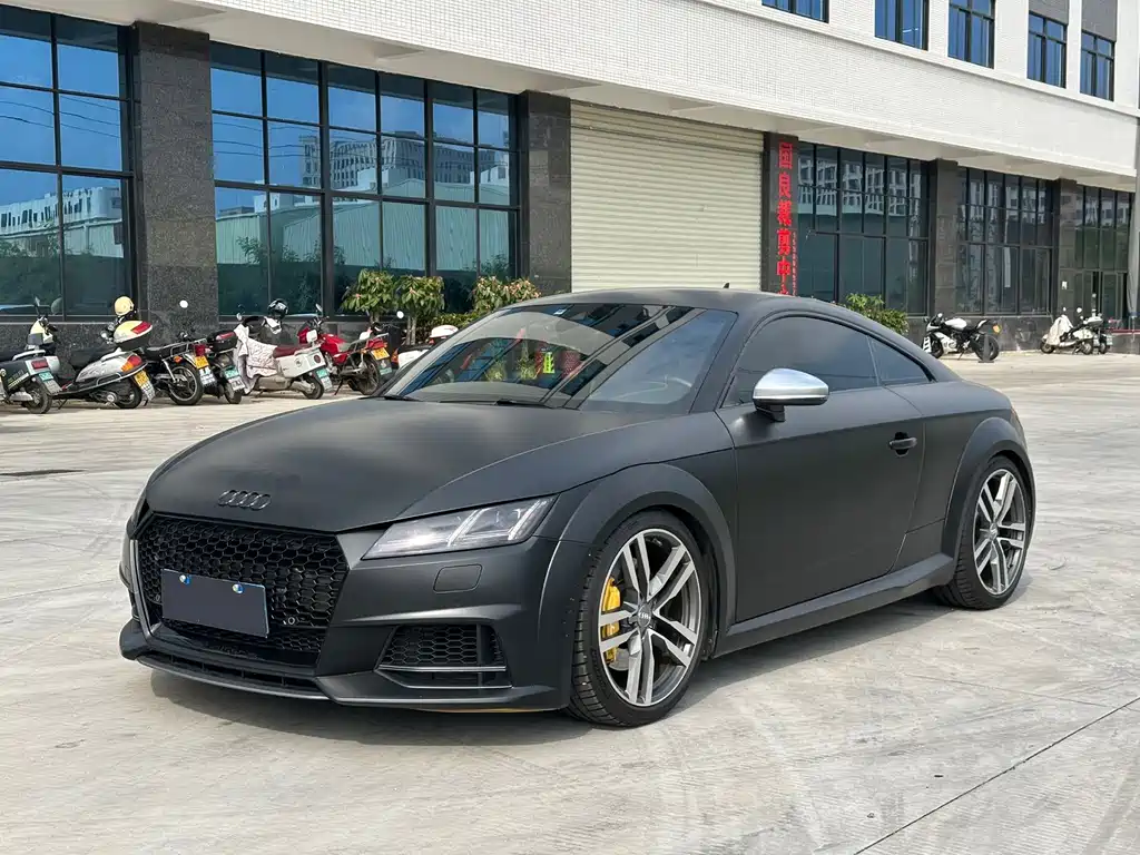 Audi TTS