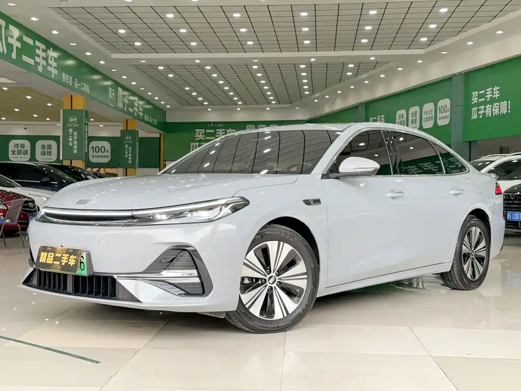 Geely Galaxy Galaxy A7 EM