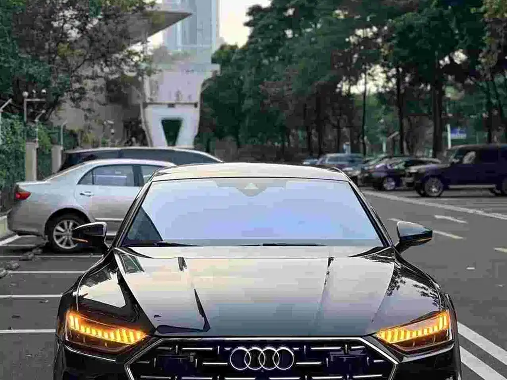 Audi A7L