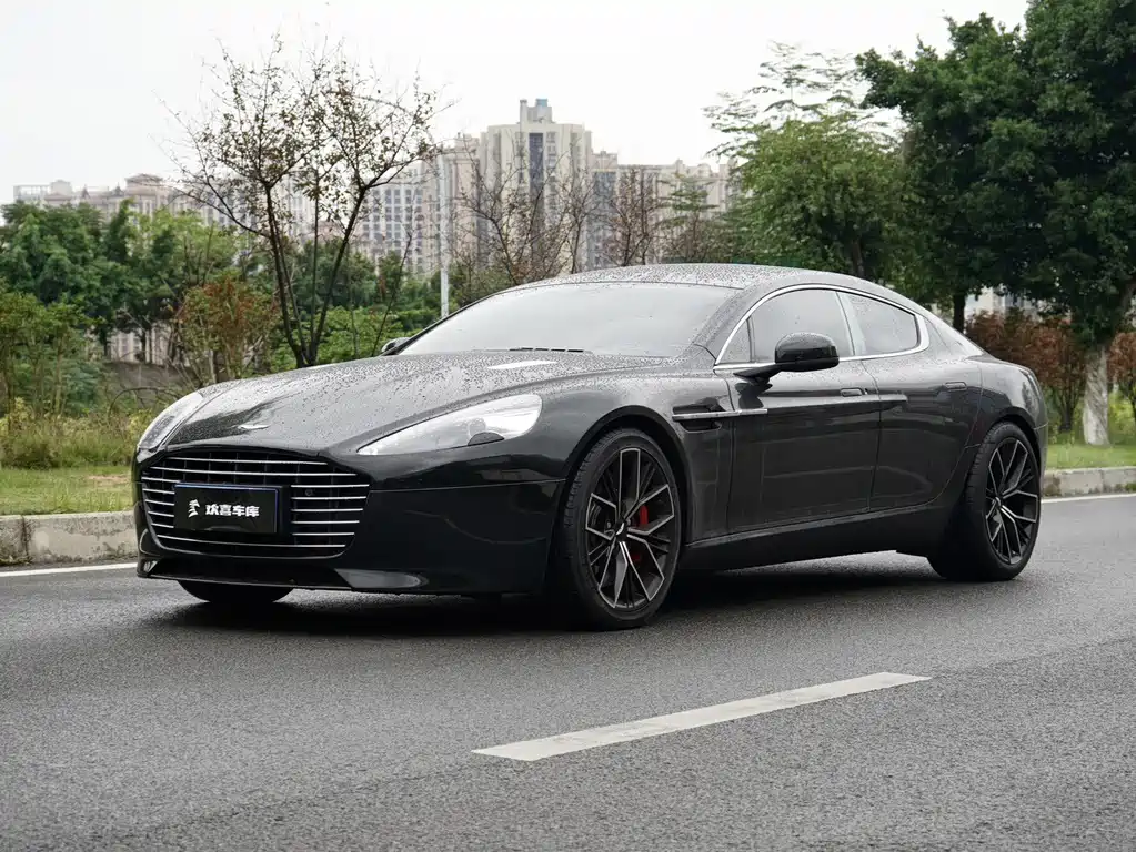 Aston Martin Rapide
