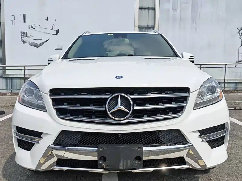 Mercedes-Benz M
