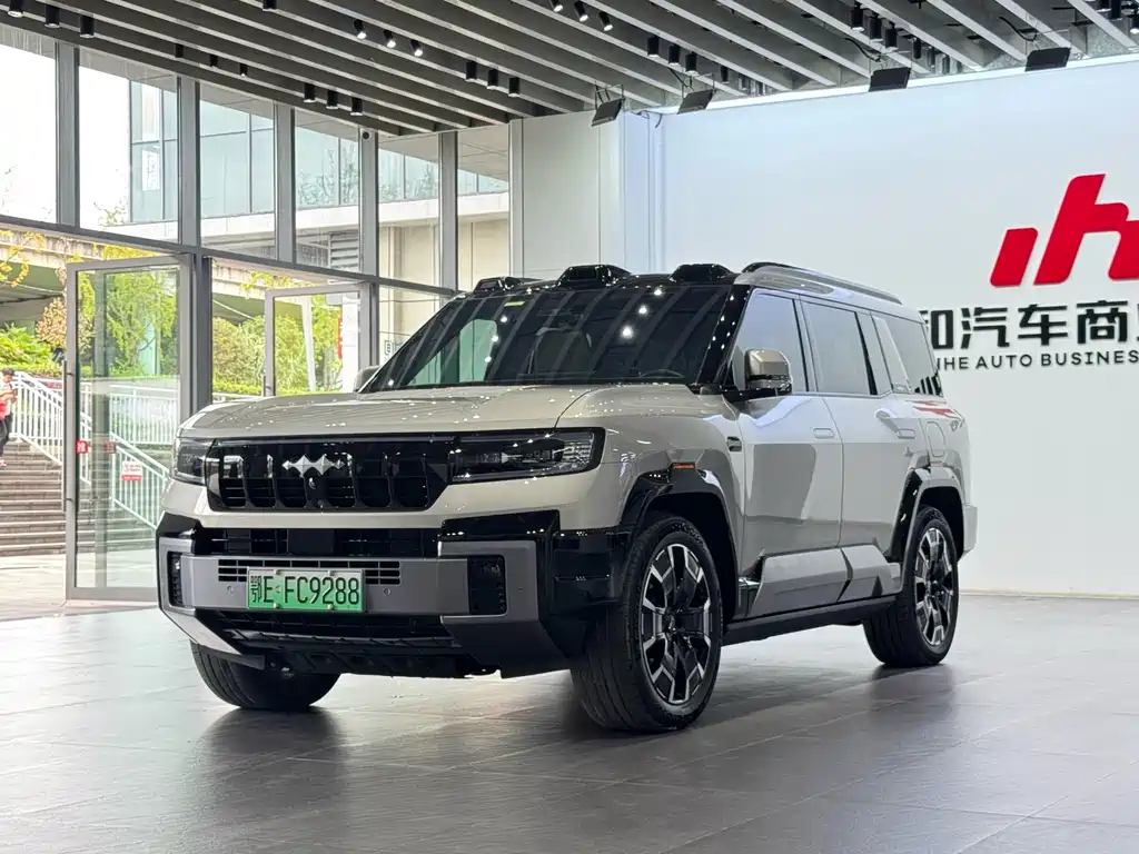 Fangchengbao Leopard 8