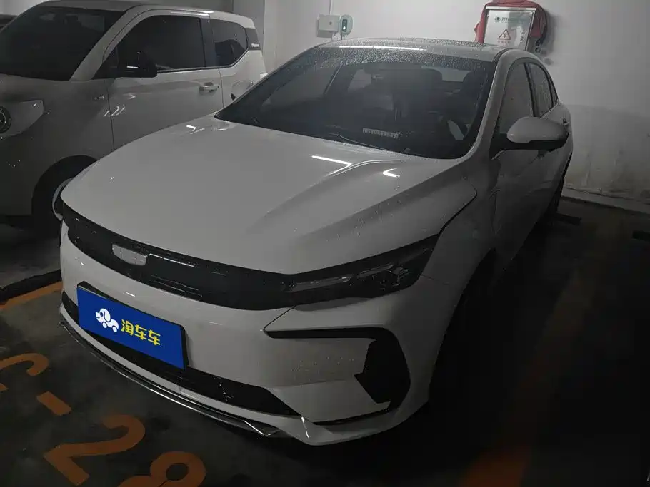 Geely Emgrand L HiP