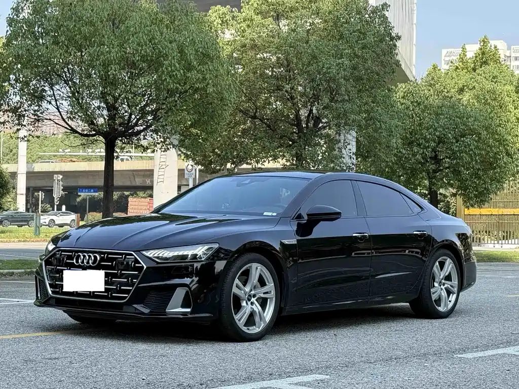 Audi A7L